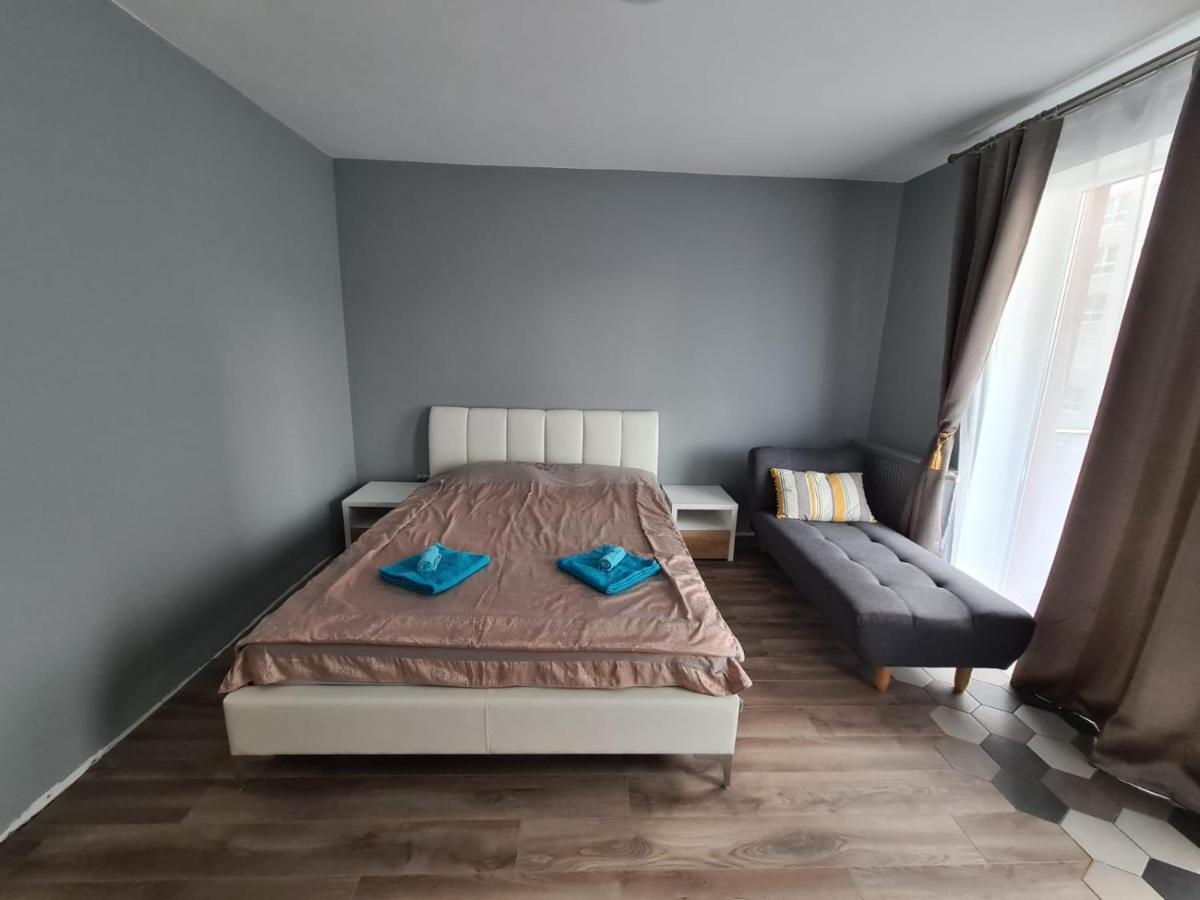 Appartamento Garsoniera Zebra Braşov Esterno foto