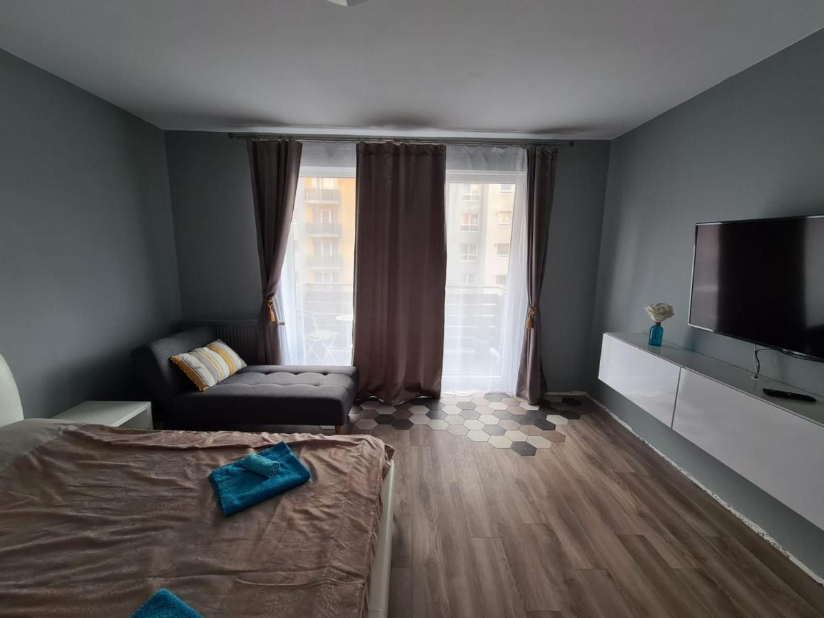 Appartamento Garsoniera Zebra Braşov Esterno foto